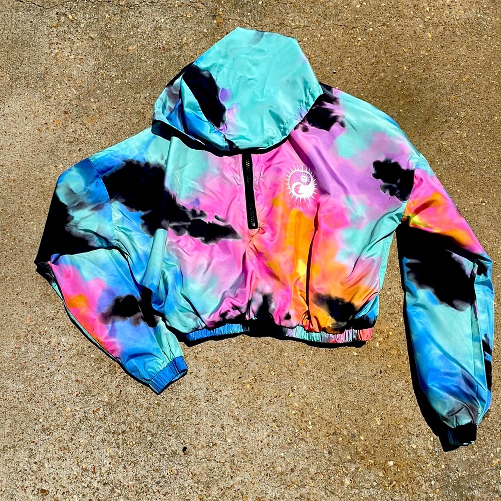 A children’s crop top multicolored